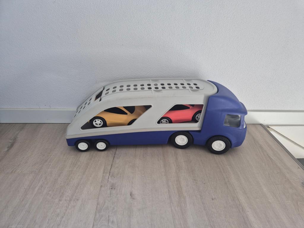 Little tikes transporter met 2 auto's, Ophalen, Gebruikt