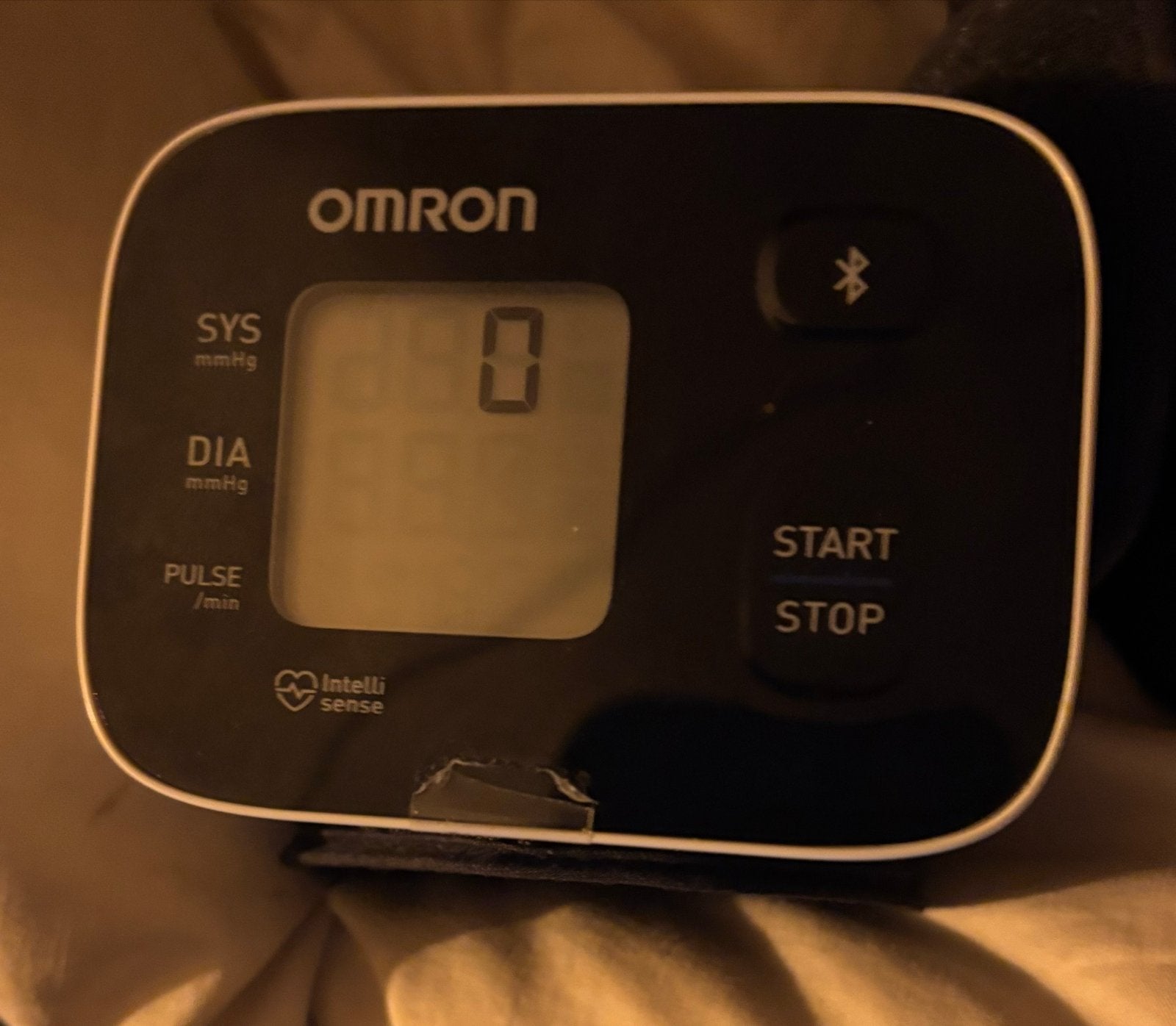 Omron pols Bloeddrukmeter met Bluetooth en Opbergdoos, Verzenden, Zo goed als nieuw, Overige typen
