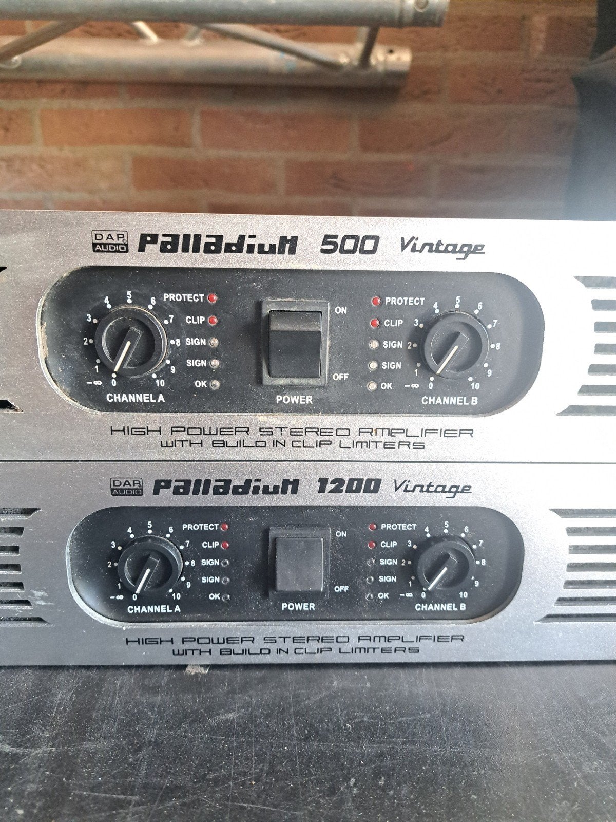versterkers dap audio 1x 500 w 1x 1200 w, Muziek en Instrumenten, Ophalen, Gebruikt, 100 watt of meer