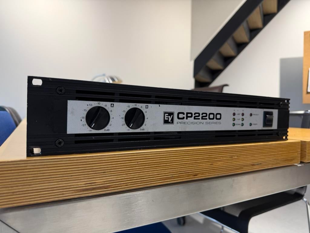 EV Electro Voice CP2200, Overige merken, Geen, Geen, Ophalen of Verzenden