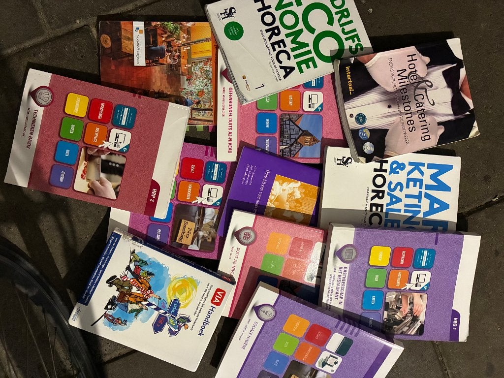 Studieboeken horeca  moh hotelschool, Boeken, Verzenden, Beta, Gelezen, MBO