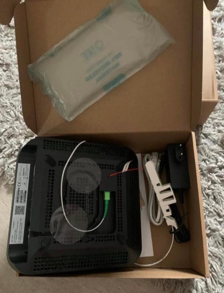 Sagemcom F@st 5684 wifi glasvezelmodems, Computers en Software, Routers en Modems, Ophalen of Verzenden, Nieuw
