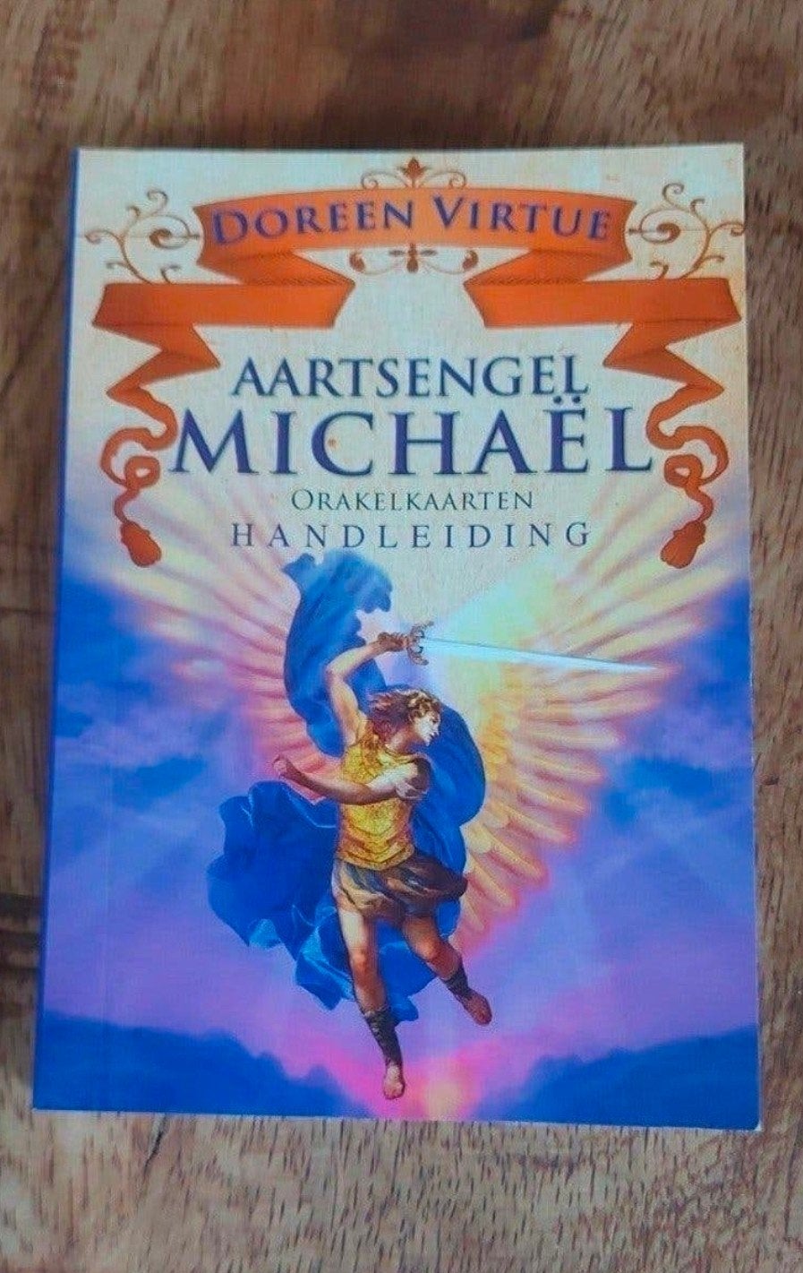 Aartsengel Michaël Orakelkaarten Doreen virtue, Ophalen of Verzenden, Zo goed als nieuw, Speeldeck