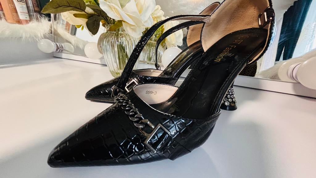 Women heels, Ophalen of Verzenden, Zo goed als nieuw, Zwart