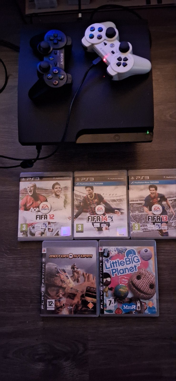 PS3 SLIM CECH-3004A, 160GB met 3 controllers en 5 games, Spelcomputers en Games, Spelcomputers | Sony PlayStation 3, Ophalen, 160 GB