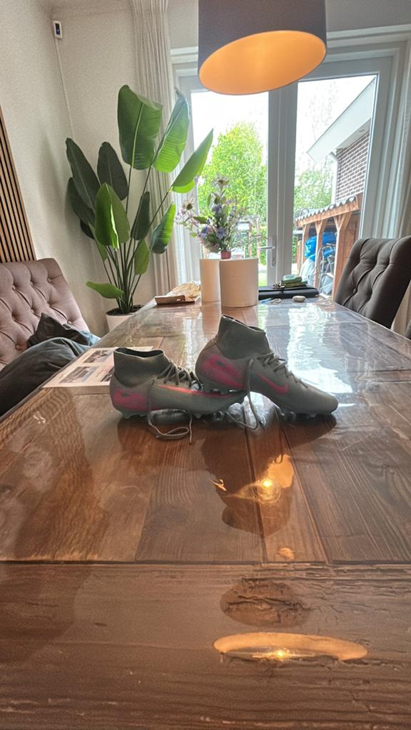 Voetbalschoenen, Maat XS of kleiner, Schoenen, Nieuw, Ophalen of Verzenden