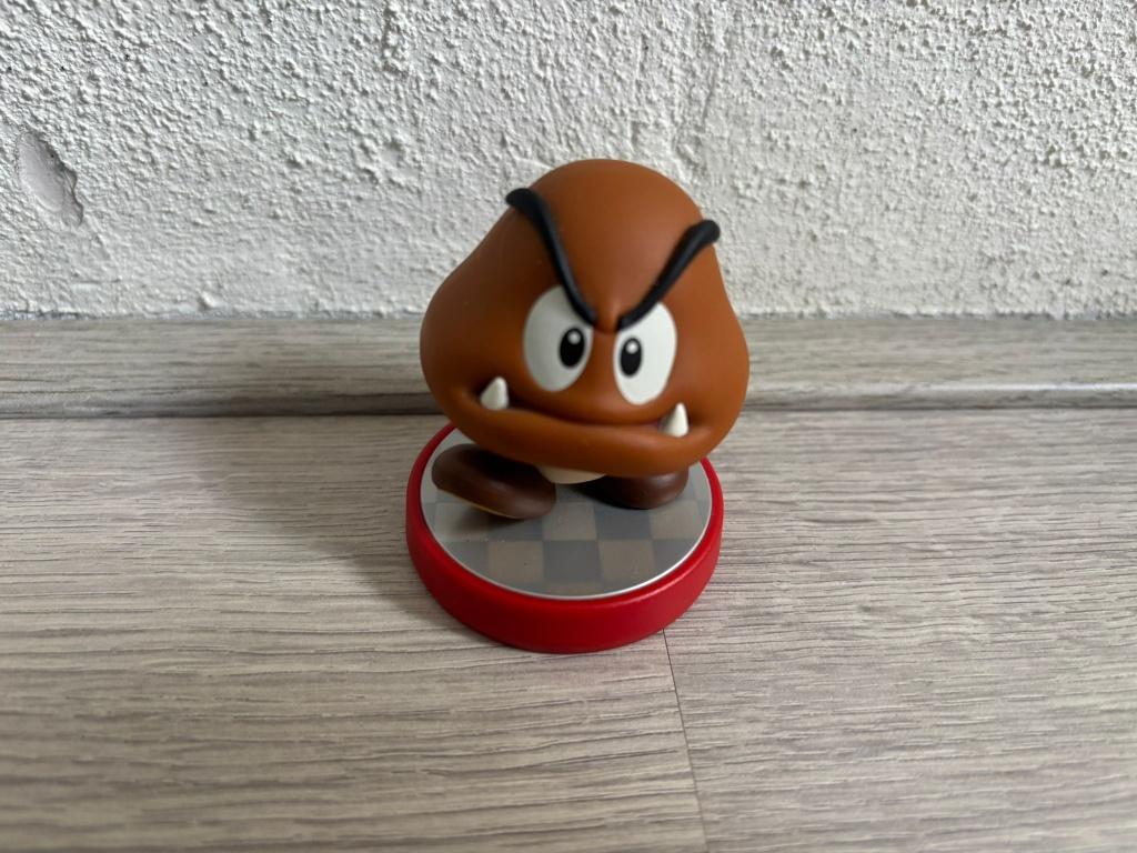 Goomba amiibo - Super Mario Collectible Figuur, Spelcomputers en Games, Gebruikt, Ophalen of Verzenden, Sport, 3 spelers of meer