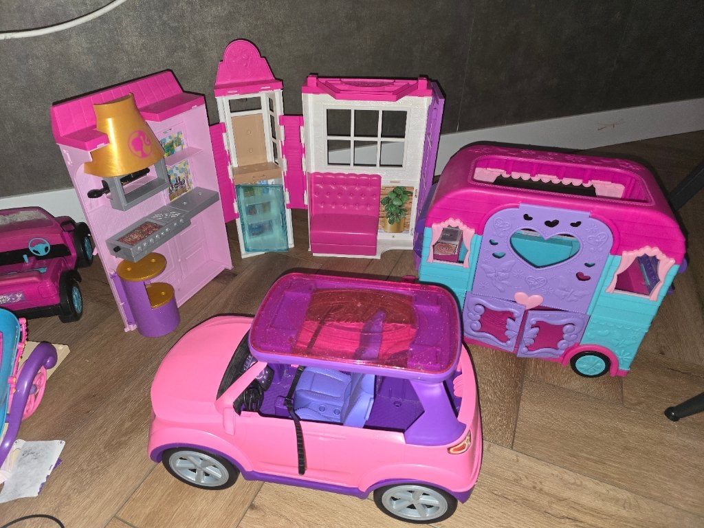 Te Koop: Gave barbie speelgoed, Ophalen of Verzenden, Zo goed als nieuw, Barbie