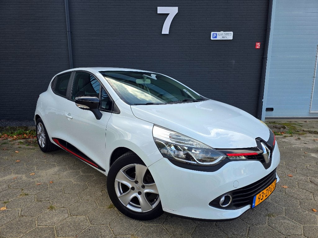 ✅️ Renault Clio 0.9 TCe 2013 ✅️ Full Option ✅️ Nieuwe APK ✅️, Auto's, Voorwielaandrijving, USB, 40 €/maand, Zwart