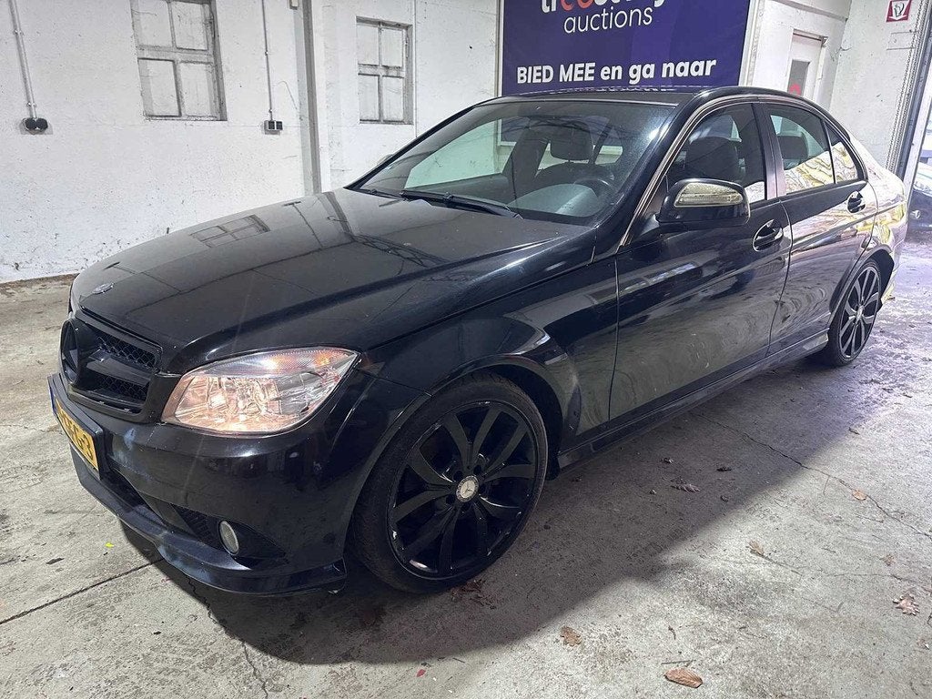 Mercedes-Benz - C-klasse - 200 K - 70-GFG-3, Auto's, 13 km/l, 745 kg, Achterwielaandrijving, 4 cilinders