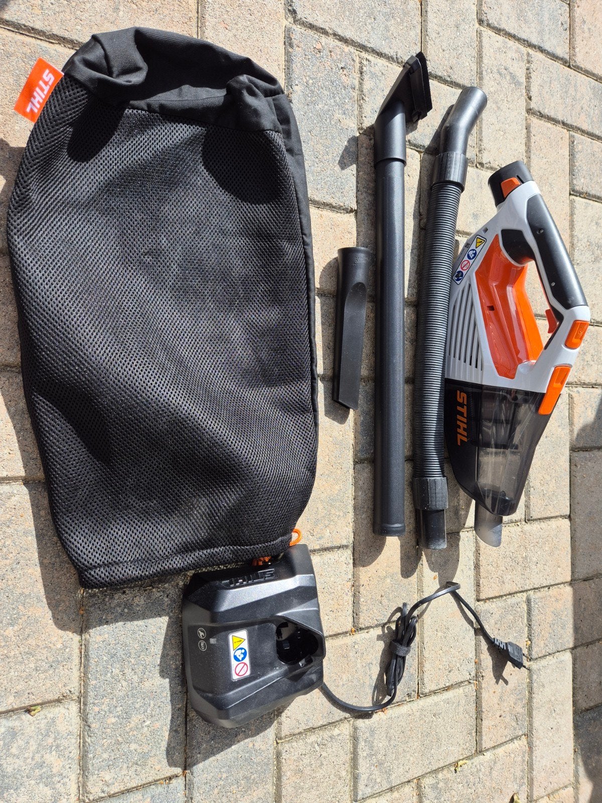 Stihl SEA 20 accu stofzuiger set, Stihl, Ophalen of Verzenden, Zo goed als nieuw, Accu