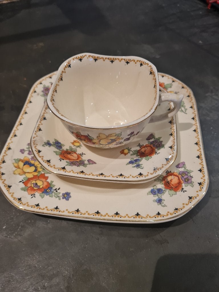bijna antiek petit dejeuner, Heikant 21 Kaatsheuvel, Overige typen, Belle Vieille Brocante, Ophalen of Verzenden