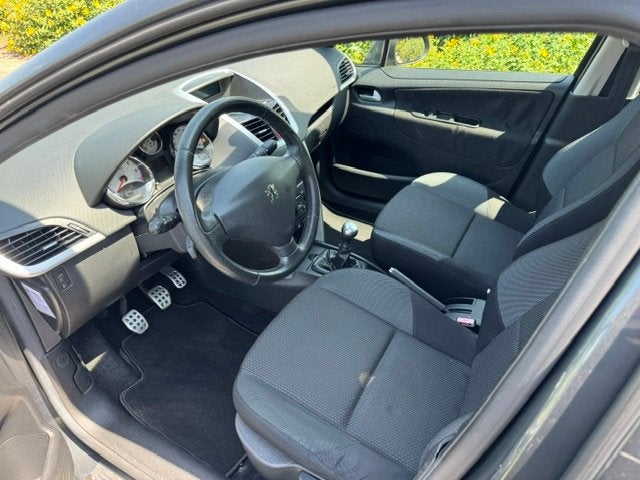Peugeot 207 1.4 AIRCO|CRUISE|5DEURS|LM VELGEN|APK 2027, Voorwielaandrijving, Euro 5, Gebruikt, 1064 kg