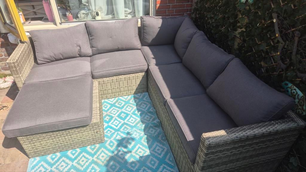 Wicker Loungeset met Hocker - Zo goed als nieuw, Tuin en Terras, Tuinsets en Loungesets, Ophalen, Zo goed als nieuw, Wicker, Hocker