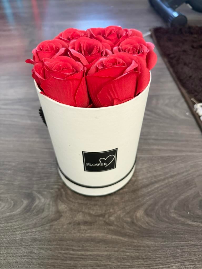 Mooi doosje rosen, Ophalen of Verzenden