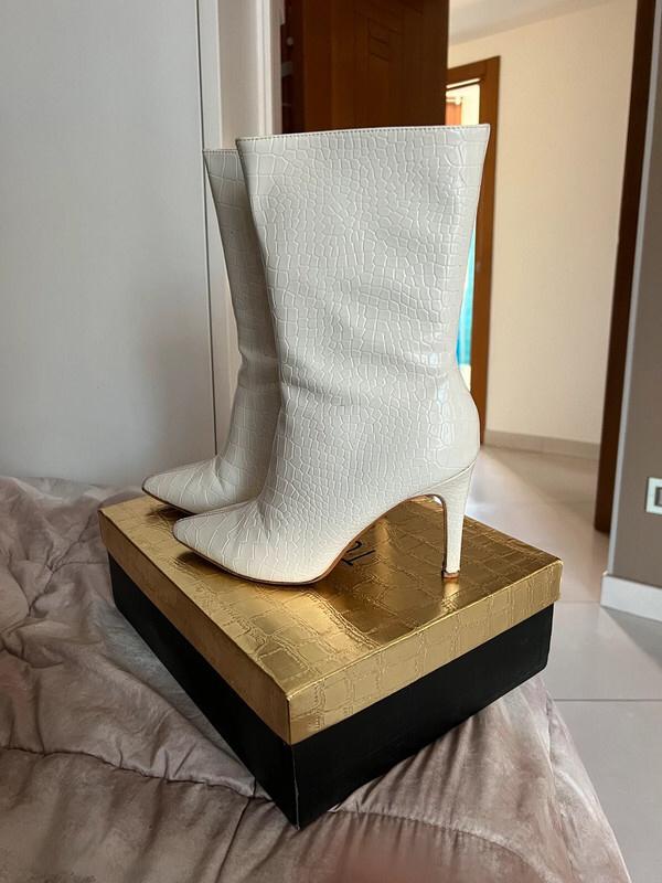Tulipano pittig witte halfhoge laars slanke hak 7 cm maat 38, Hoge laarzen, Verzenden, Wit, Nieuw