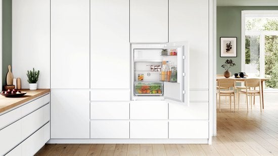 Bosch inbouw koelkast - Serie 2 - KIL22NSE0 - Sleepdeur, 85 tot 120 cm, BSH Huishoudapparaten, 100 tot 150 liter, Nieuw
