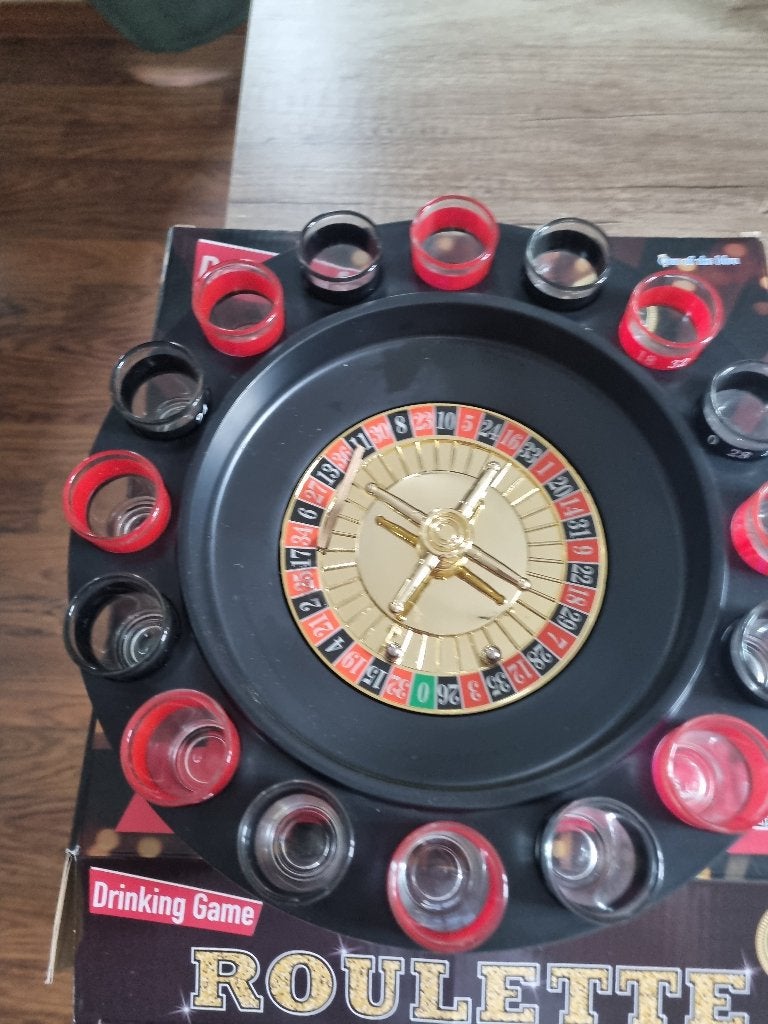 roulette drinking game, Een of twee spelers, Ophalen of Verzenden, Zo goed als nieuw