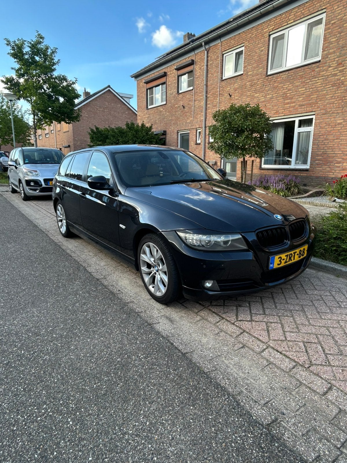 BMW 3-Serie 2.0 D 318 Touring AUT 2008 Zwart, Auto's, Automaat, 745 kg, Achterwielaandrijving, 1995 cc
