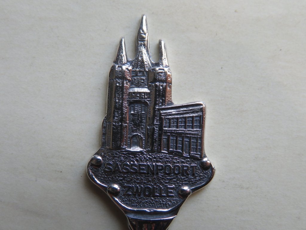 Lepeltje Sassenpoort Zwolle, Verzenden