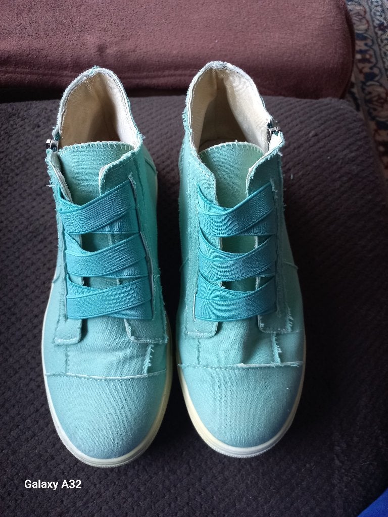Mintgroene sneakers maat 39, Ophalen of Verzenden, Groen, Sneakers of Gympen, Zo goed als nieuw