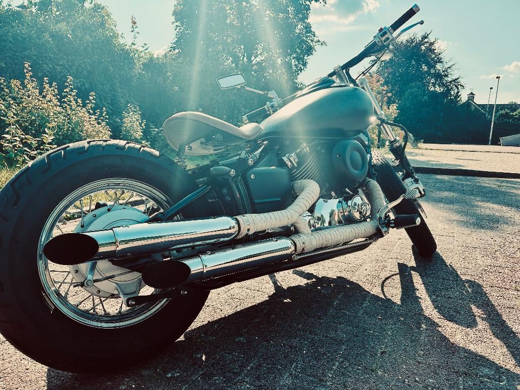 Strakke Bobber!! obv Yamaha Dragstar XVS 650, Cardan-aandrijving, 2 cilinders, Chopper, Particulier