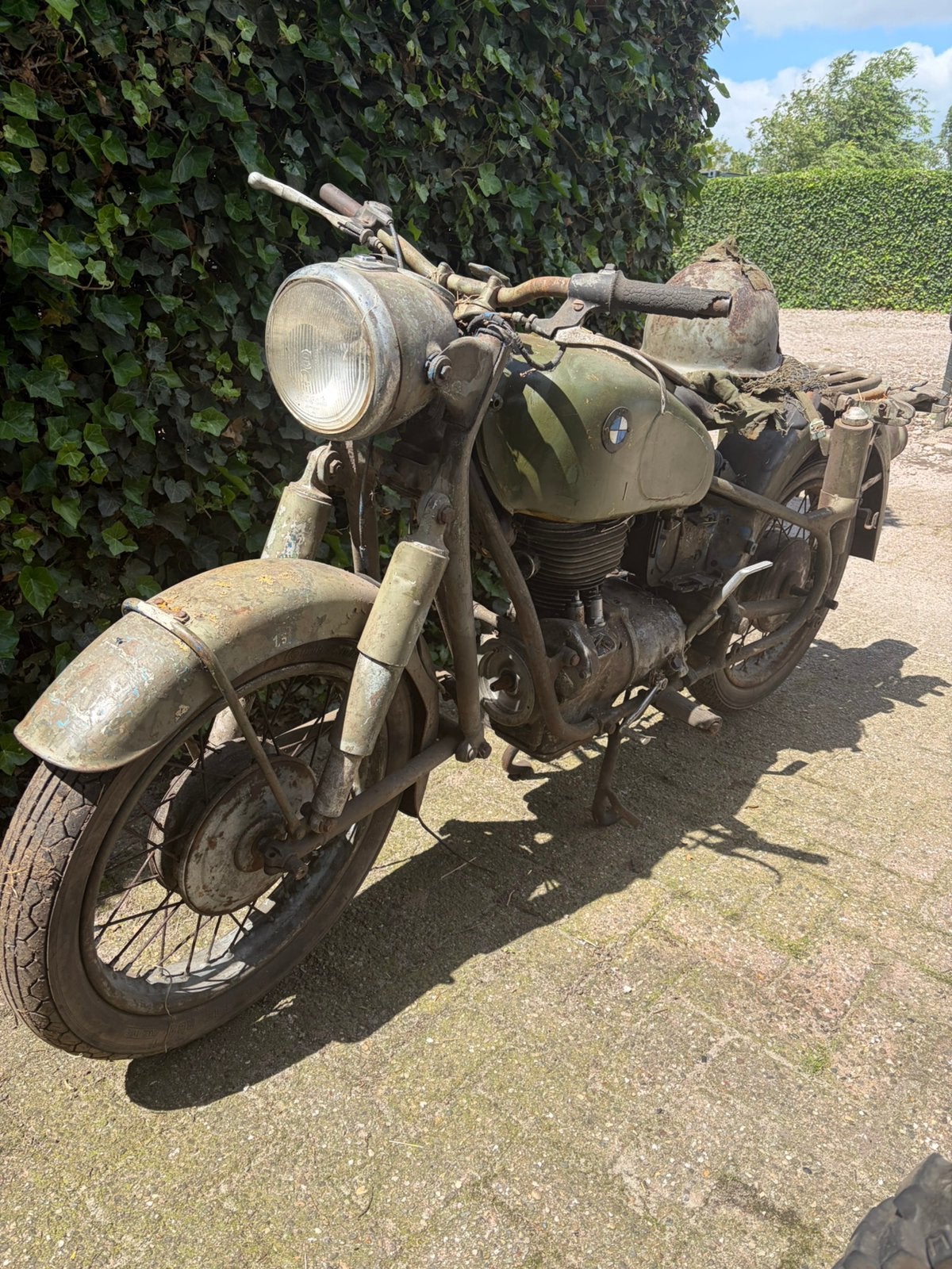 Bmw r26 leger oldtimer motorfiets