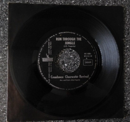 Creedence Clearwater Revival - run through the (vanaf € 1,50, Ophalen of Verzenden, Gebruikt, 7 inch, Pop