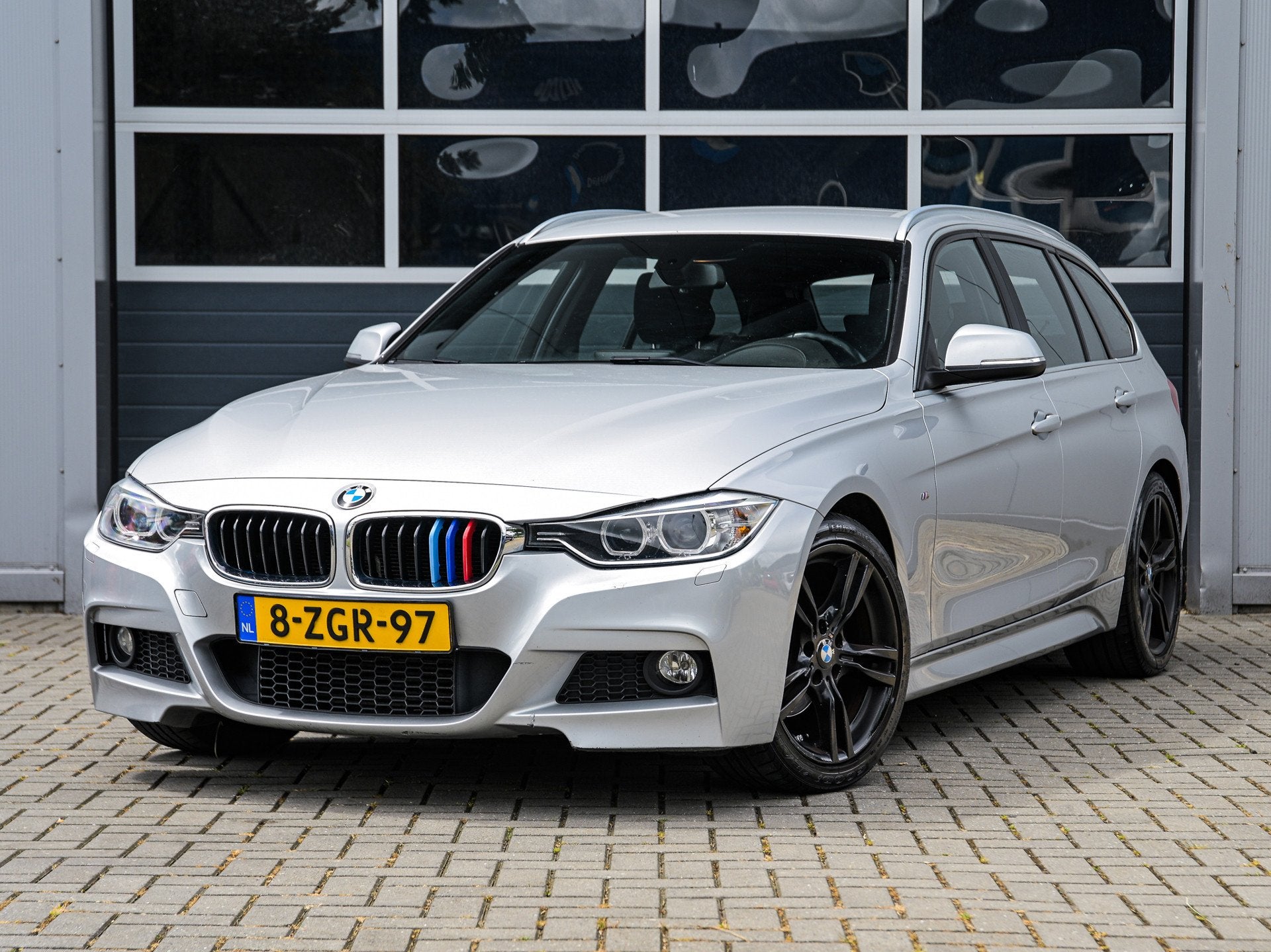 BMW 3-serie Touring 316i Executive | M-pakket | Xenon | Clim, Gebruikt, 4 cilinders, Alcantara, Automatische klimaatregeling