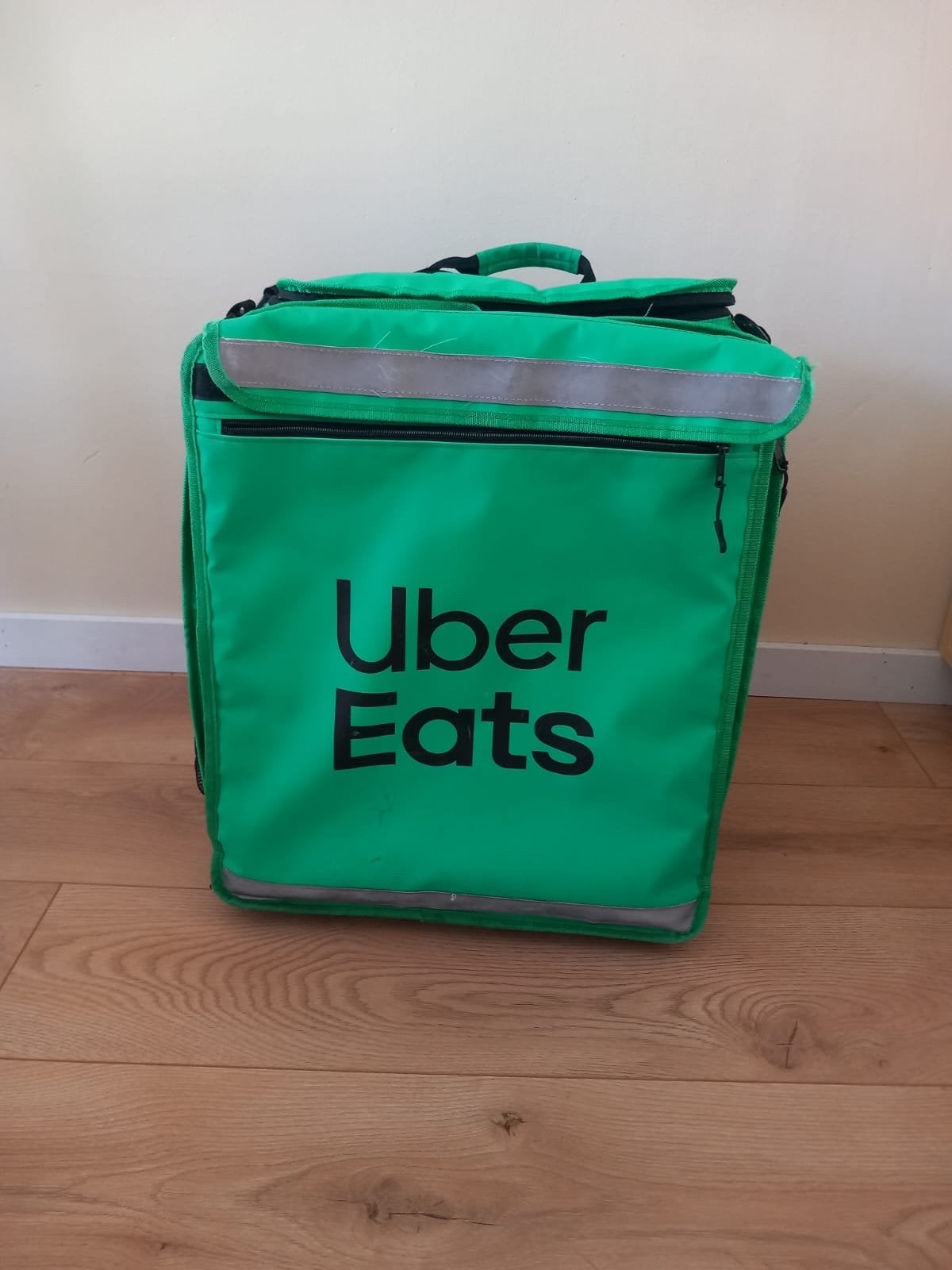 Uber Eats bezorgtas - Zo goed als nieuw, Sieraden, Tassen en Uiterlijk, Ophalen of Verzenden, Zo goed als nieuw