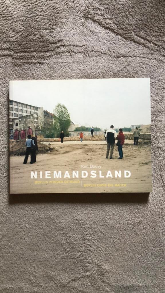 Kim Bouvy - Niemandsland, Ophalen of Verzenden, Zo goed als nieuw, Overige onderwerpen, K. Bouvy
