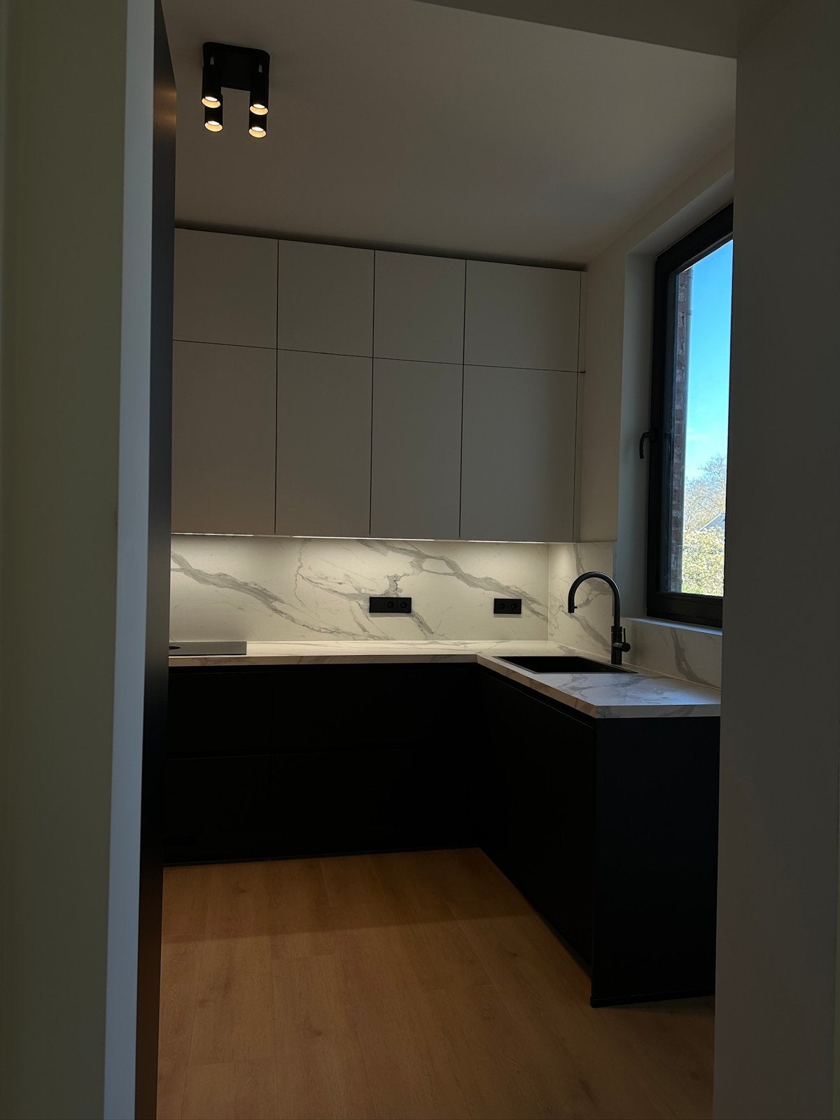 Keuken monteur | Ikea keuken monteur, Huis en Inrichting, Keuken | Complete keukens, Zo goed als nieuw, Overige typen, Ophalen of Verzenden
