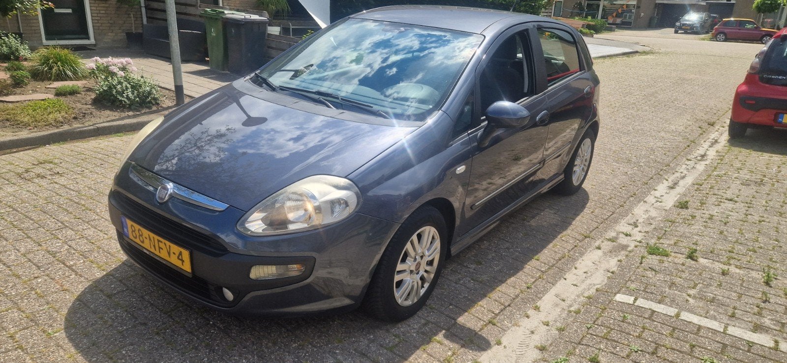 Fiat Punto 1.3 Multijet 62KW 5DR 2010 Blauw airco cruise, Auto's, Fiat, Voorwielaandrijving, Euro 5, Zwart, 4 cilinders