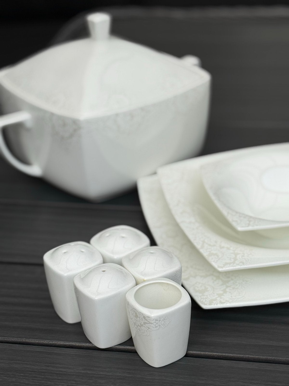 Karaca Fine Pearl Servies - 86-delig, wit met patroon, Ophalen, Overige merken, Zo goed als nieuw, Modern
