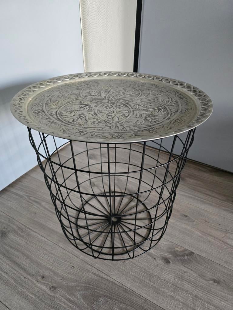 Leuke tafel/bijzettafel, Huis en Inrichting, Tafels | Bijzettafels, 45 tot 60 cm, Minder dan 55 cm, Rond, Ophalen of Verzenden