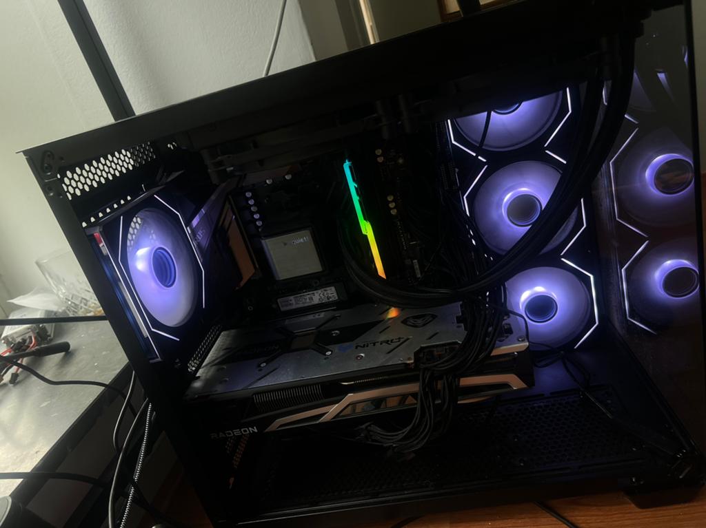 Custom Gaming PC – R7 5700X + RX 6800 XT, Computers en Software, Ophalen, Gaming, 4 Ghz of meer, SSD