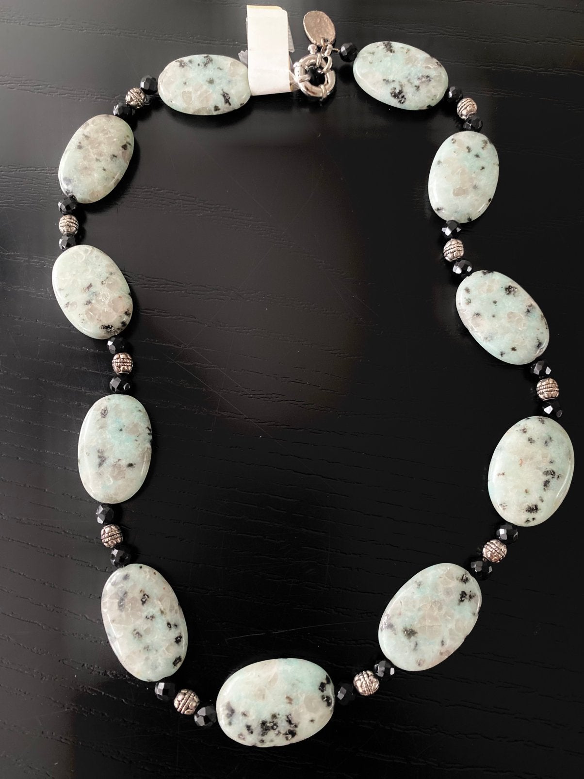 Kiwi jaspis / of sesam jaspis edelstenen ketting - handmade, Sieraden, Tassen en Uiterlijk, Ophalen of Verzenden, Zo goed als nieuw