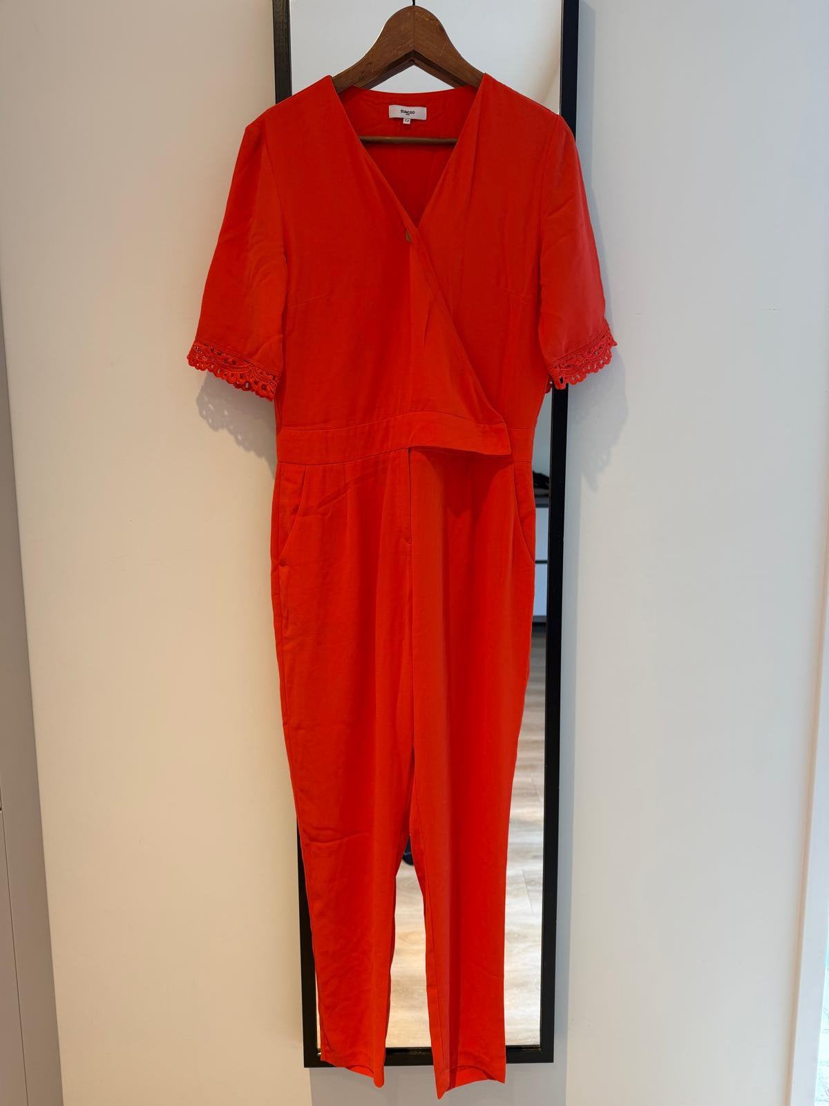 Suncoo koraalrode jumpsuit - T2 (maat 36/38) ZGAN, Kleding | Dames, Ophalen of Verzenden, Zo goed als nieuw, Maat 36 (S), Rood
