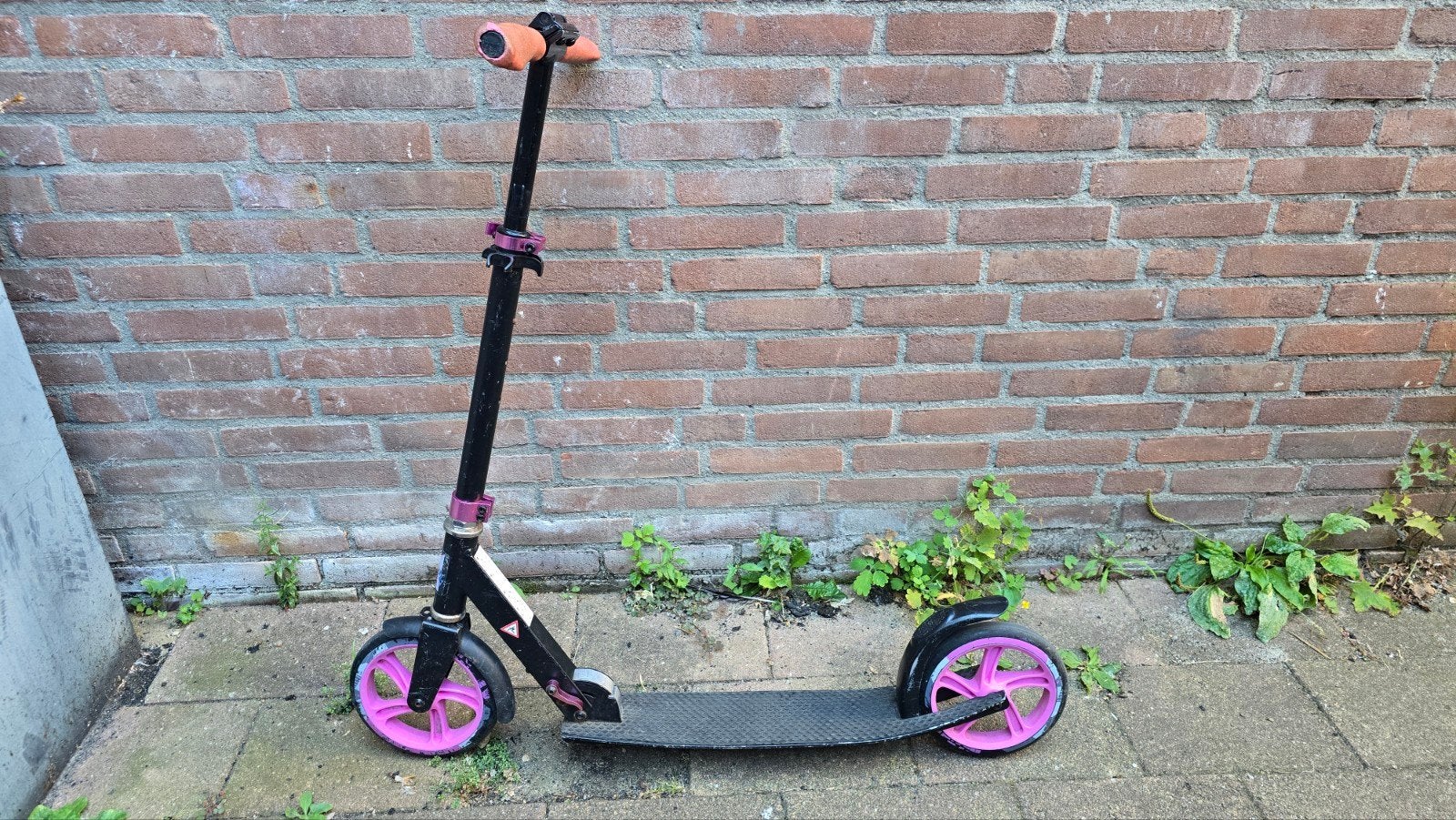Roze/Zwarte Step - Gebruikt maar in goede staat, Ophalen, Gebruikt, Gewone step, Onbekend