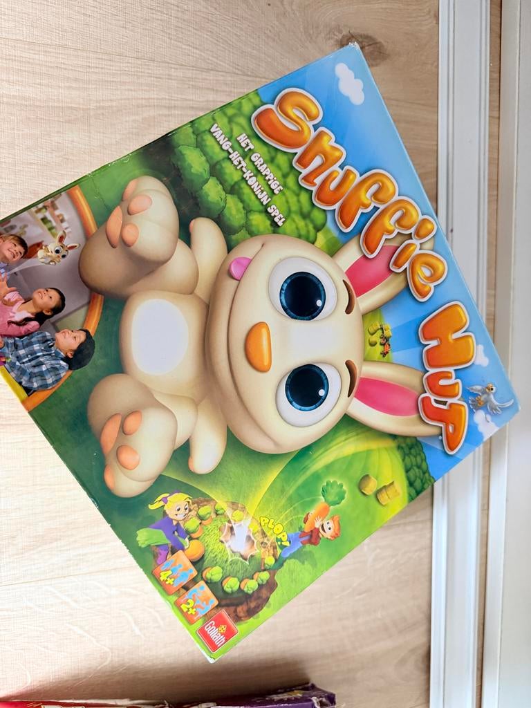Shufffies Hut - Het grappige vang-het-konijn spel, Drie of vier spelers, Ophalen of Verzenden, Gebruikt