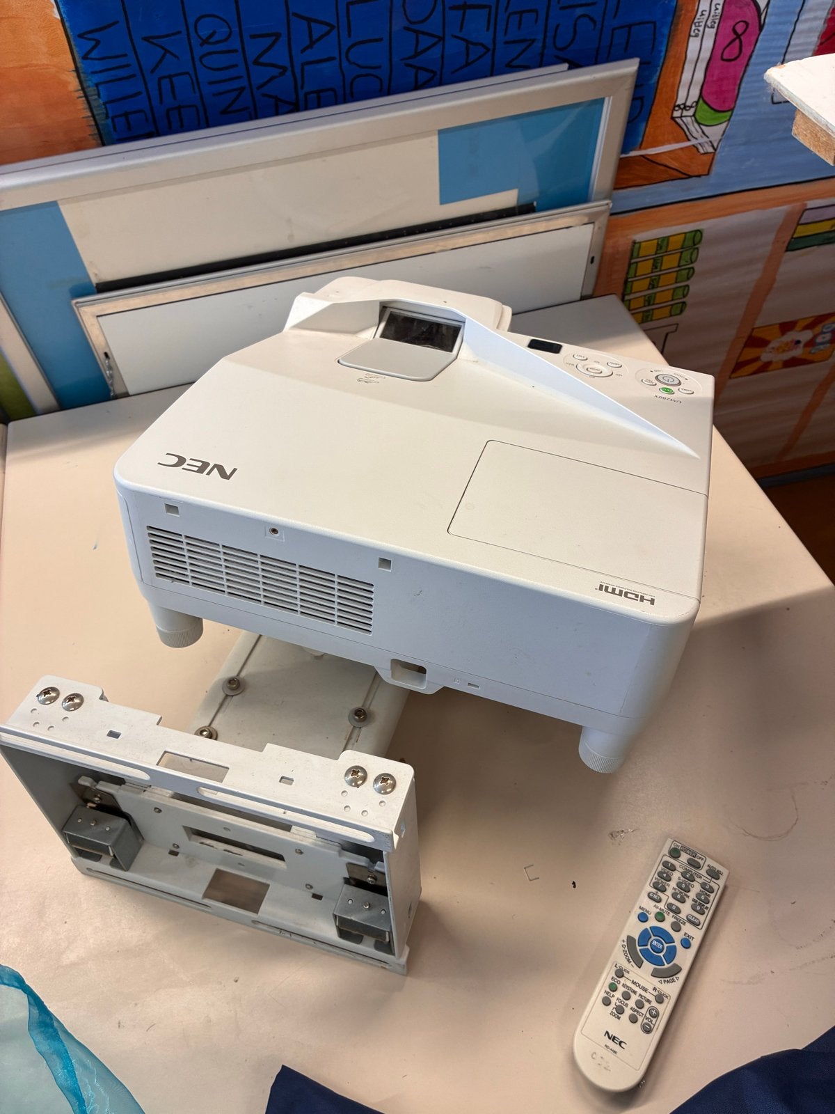 NEC NP-UM280XG Projector met afstandsbediening, Audio, Tv en Foto, Ophalen, Gebruikt, Overige technologieën, Overige resoluties