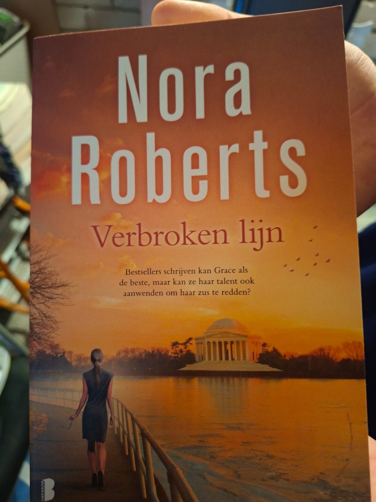 Nora Roberts - Verbroken lijn, Ophalen of Verzenden, Zo goed als nieuw, Nora Roberts