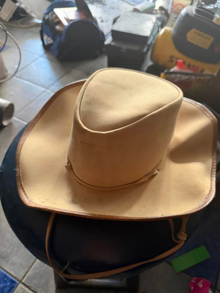 2 Vintage Akubra & Winfield Cover Co Hoeden, Kleding | Dames, Hoeden en Petten, Gedragen, Hoed, One size fits all, Ophalen