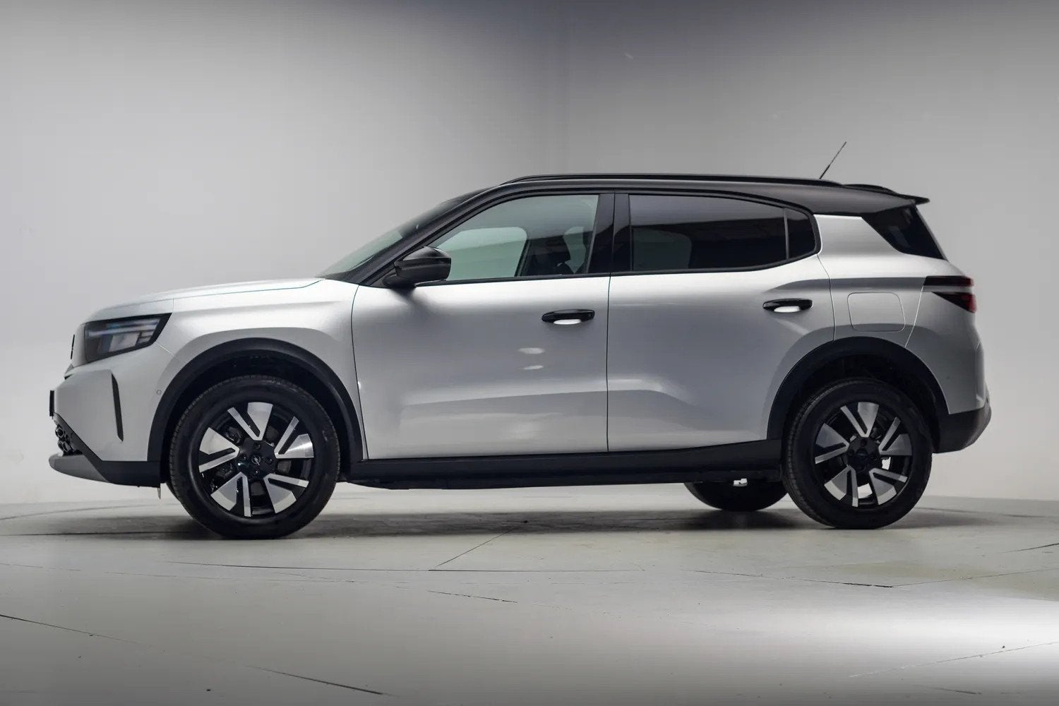 Opel Frontera Electric GS 43kWh (bj 2025, automaat), Automaat, Gebruikt, 44 kWh, Frontera