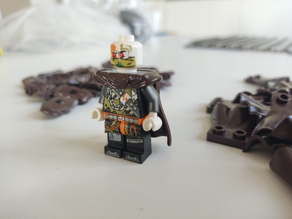 Minifigure shoulder armor & capes accesoires, Ophalen of Verzenden, Zo goed als nieuw, Overige merken