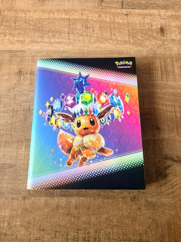 Pokemon prismatic evolutions binder master base set, Ophalen, Gebruikt, Meerdere kaarten