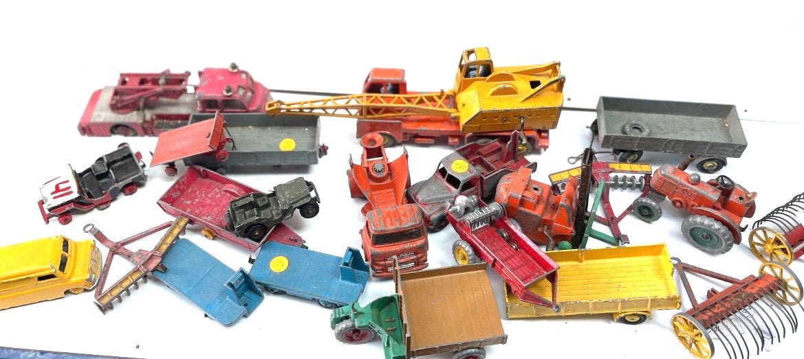 Partij vintage Dinky Toys en Matchbox speelgoedauto's, Antiek en Kunst, Antiek | Speelgoed, Ophalen of Verzenden