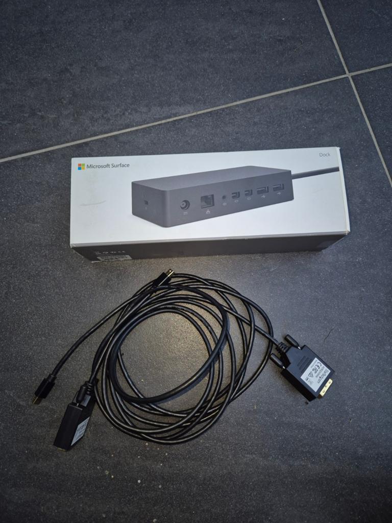 Microsoft Surface docking station inc voeding en kabels, Ophalen of Verzenden