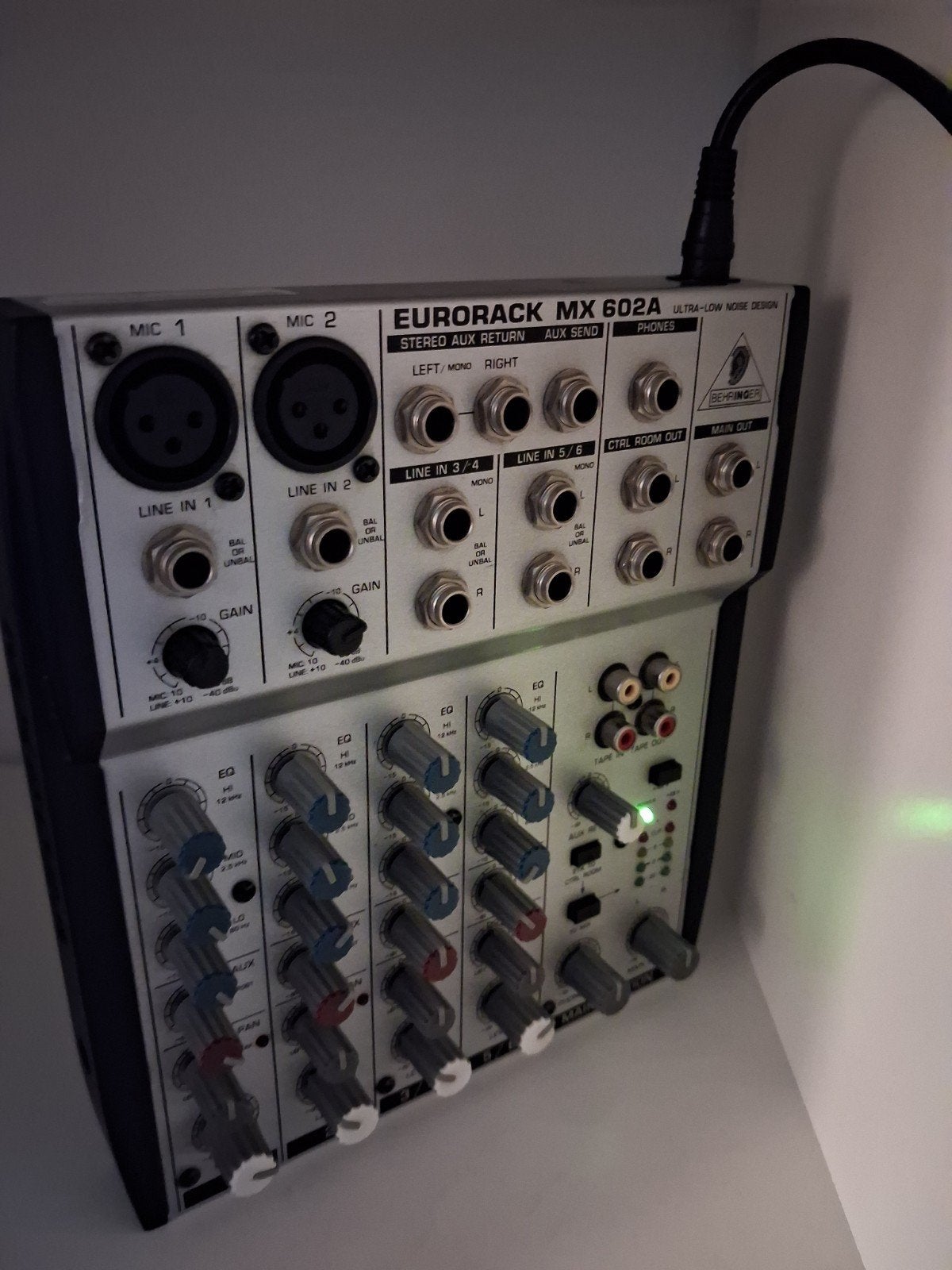 Behringer Eurorack MX 602A Mengpaneel - Zo goed als nieuw, Gebruikt, Verzenden, Music Tribe Commercial NL B.V., Herikerbergweg 88, 1101 CM Amsterdam, Nederland