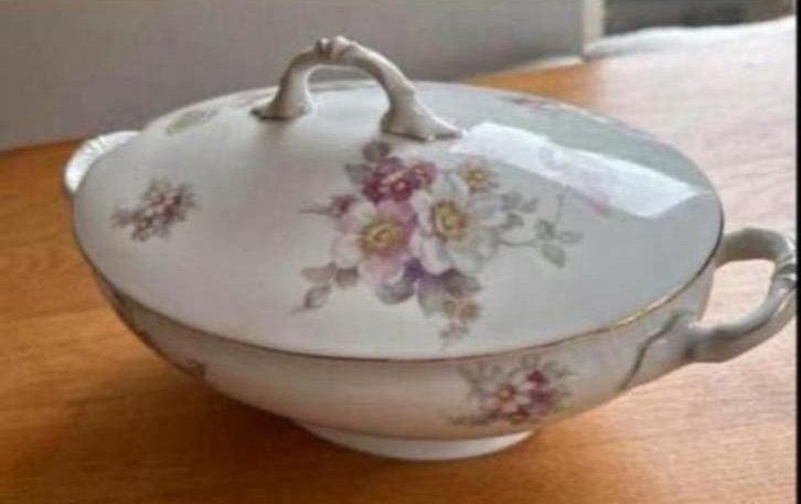 Antieke porseleinen soepterrine met bloemmotief, Ophalen of Verzenden